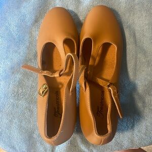 Character Shoes/Musical Theater